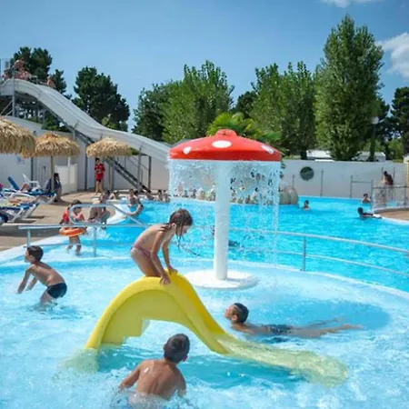 Campingplatz Mobil-home - 6 Pers. - Api-1-52-2847 *